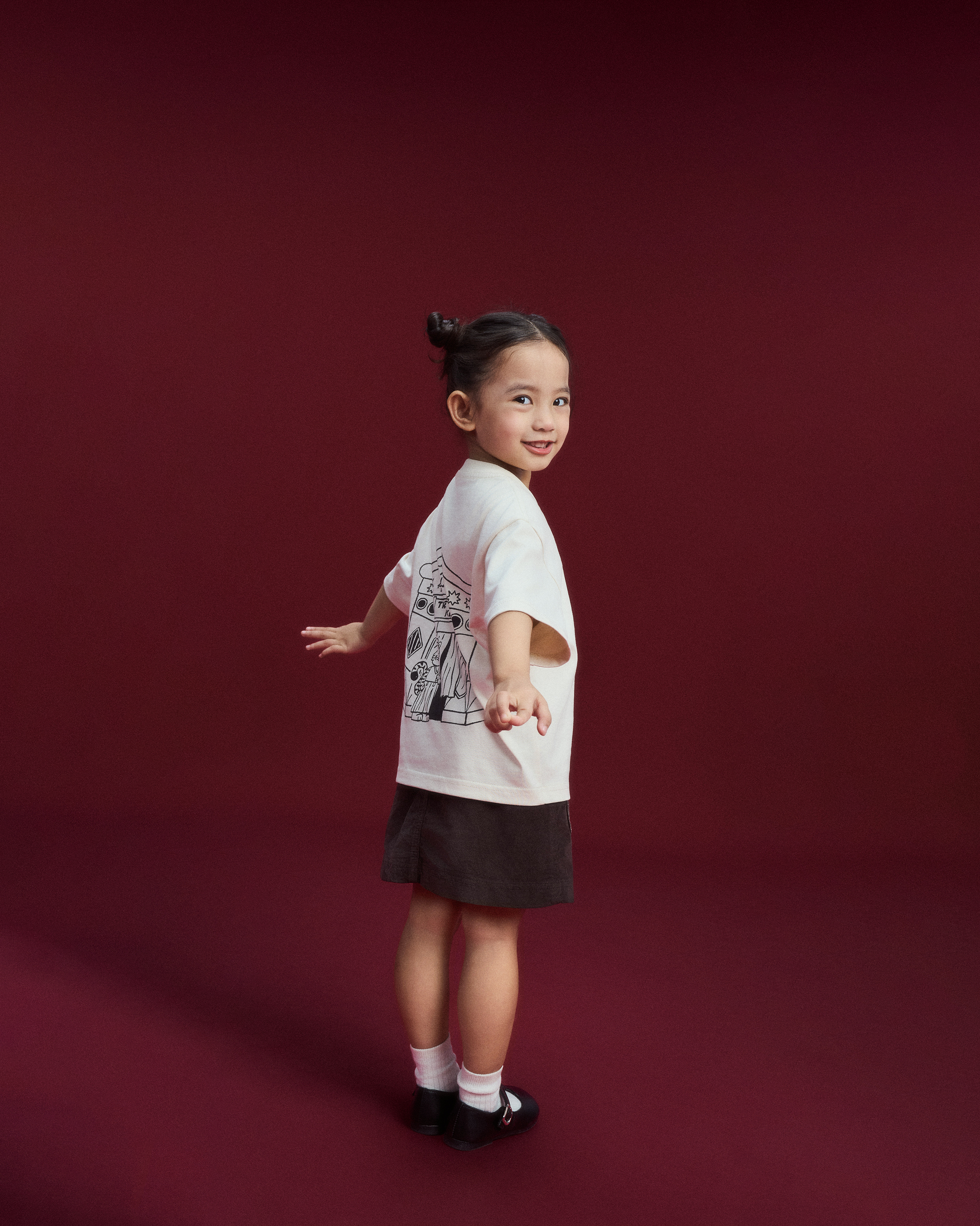 Twelve Luck Market T-Shirt - Rabbit